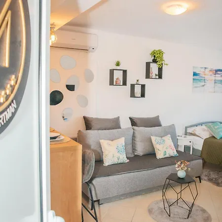 Studio Apartman Mateo Blace Buitenkant foto